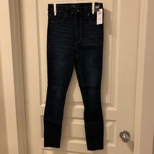 NWT Abercrombie and Fitch ultra high rise Jean legging
